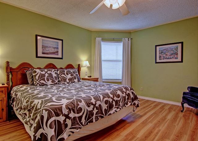 River Run condo bedroom.